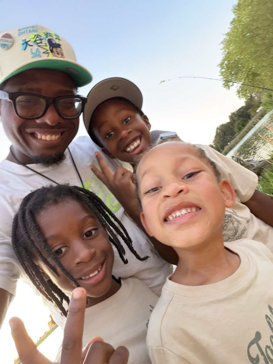 Family selfie: the original photo